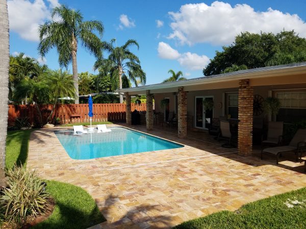 Autumn Blend Travertine French Pattern Tumbled Paver